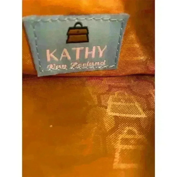 Kathy Van Zeeland Brown Croc Embossed Crossbody Bag Women's Handbag - Picture 4 of 8